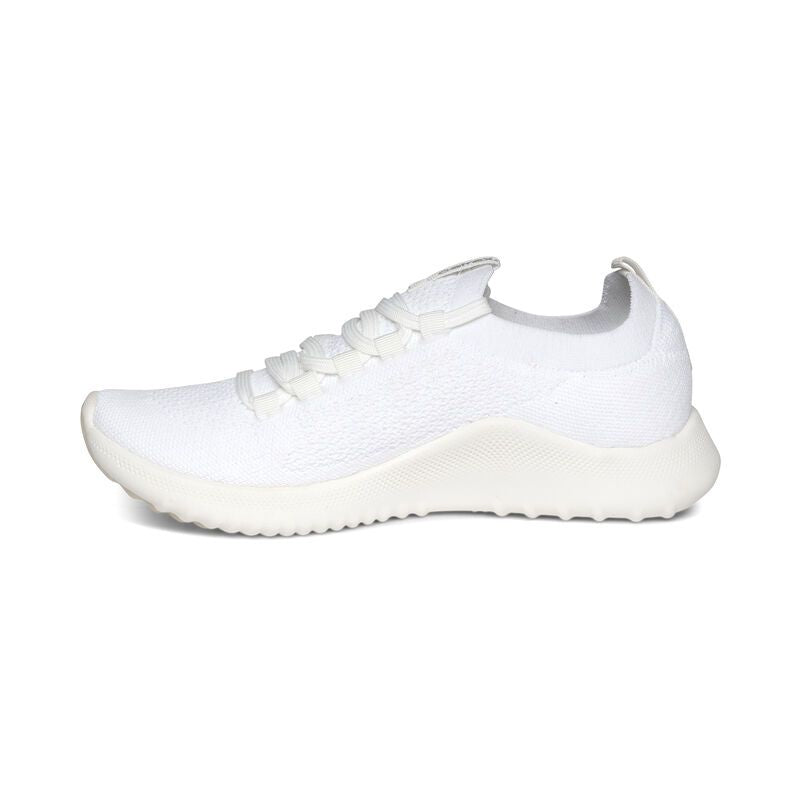 Aetrex Carly White